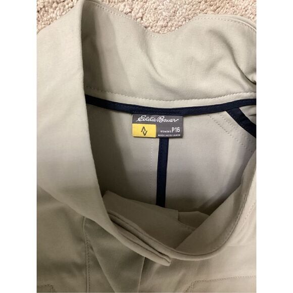 Eddie Bauer stretch jacket. 16P. Retails $99 - Picture 10 of 10
